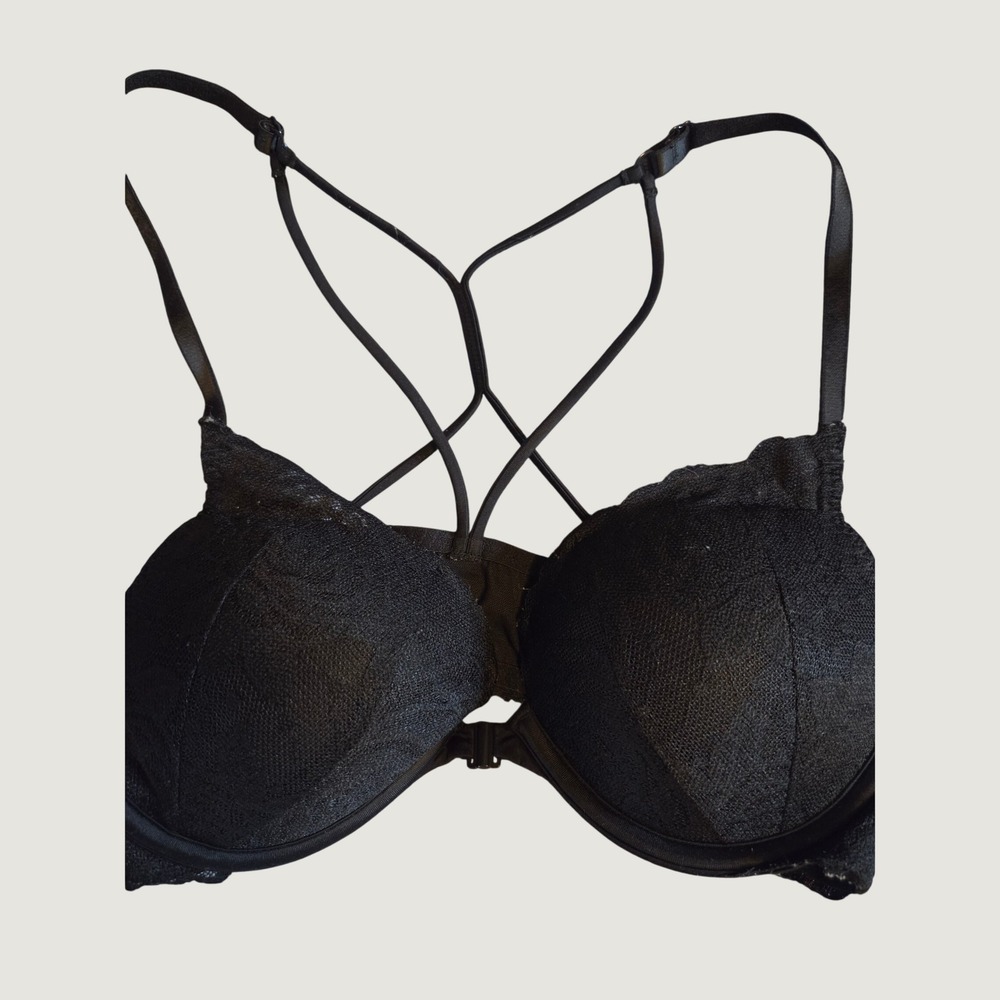Victoria's Secret PINK Black Lace Front Close Strappy Cage Back Push Up Bra